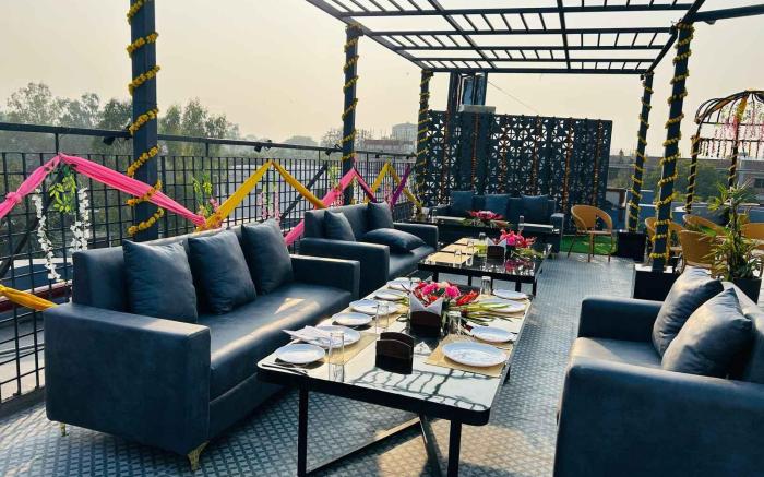 Hotel President Agra near Taj mahal