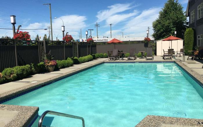 Best Western Plus Pitt Meadows Inn & Suites