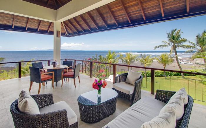 Beachfront Luxury, Villa Purnama