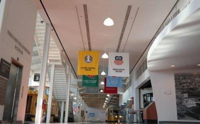 Holiday Inn Express and Suites Omaha Downtown - Old Market By IHG