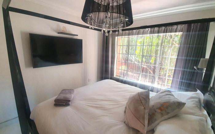 Upmarket 3 Bedroom Apartment