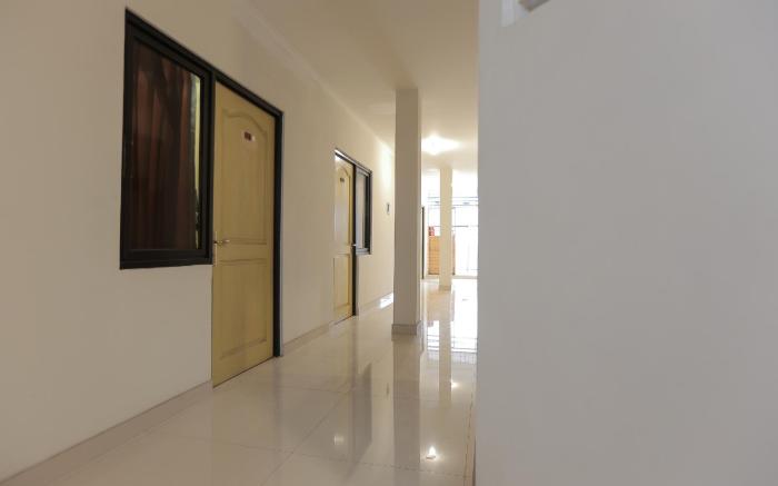 SUPER OYO Capital O 141 Fatmawati Cozy Residence