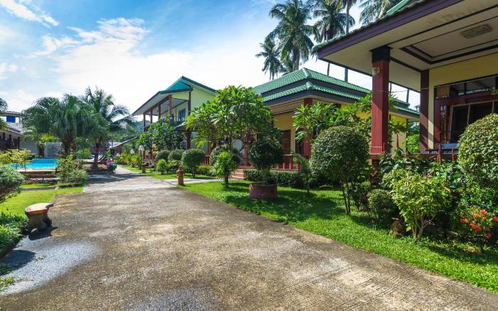 Sleep In Lanta Resort