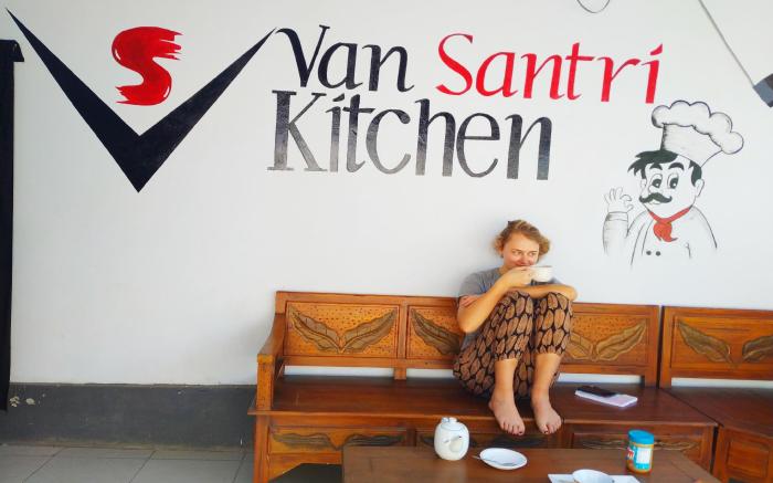 Van Santri Homestay Pemuteran