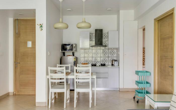 Tastefully done 1BHK Lux apartment