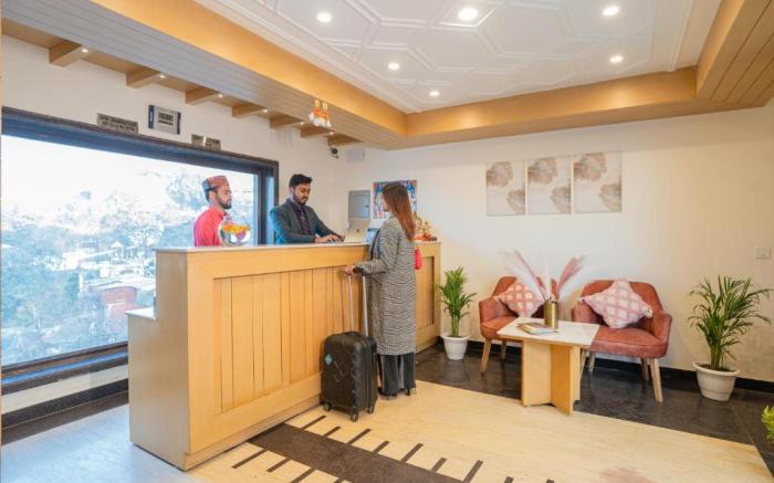 Super Hotel by Perfectstayz Mall Road
