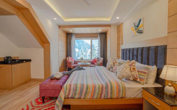Super Hotel by Perfectstayz Mall Road