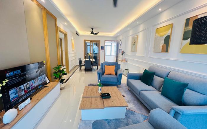 City Slicker 3BR unit R&F Princess Cove by ANJU