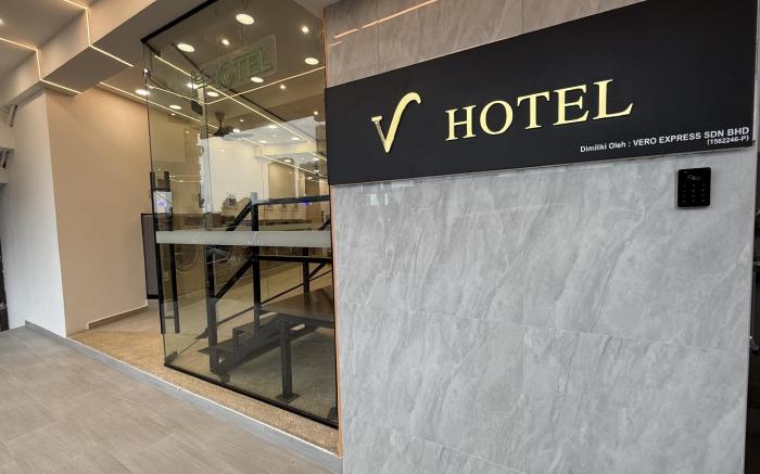 V HOTEL