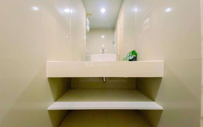 Modern Look 1BR at Tree Park City BSD By Travelio
