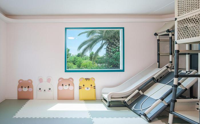 Jeju Hi Mom Kids Family Pension Silver