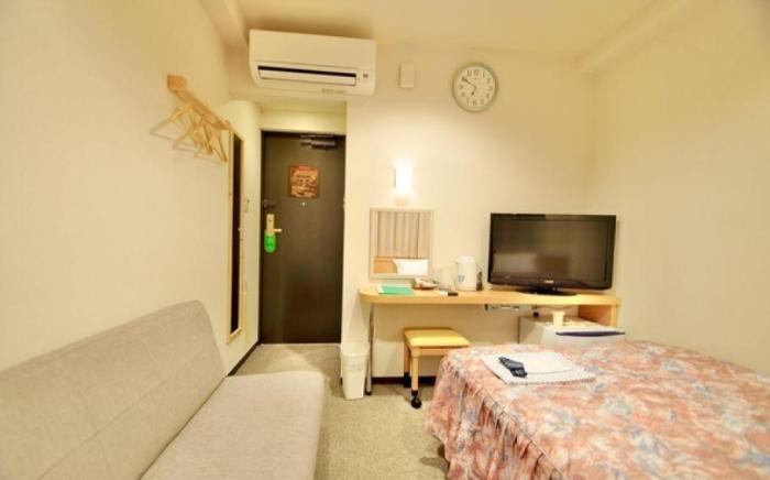 HiroshimaEkimae UniversalHotel Shinkansenguchimigi