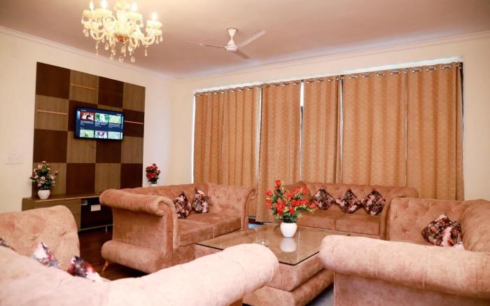 Divine India Service Apartment 2BHK, E28 Saket ,2A