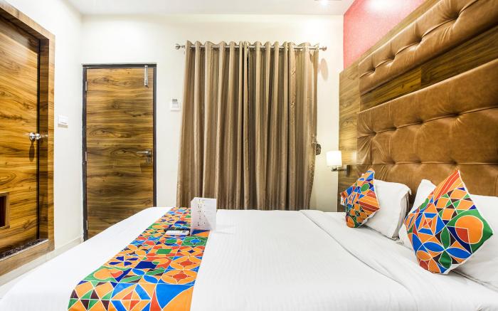 FabHotel Amour - Nr. Mumbai International Airport