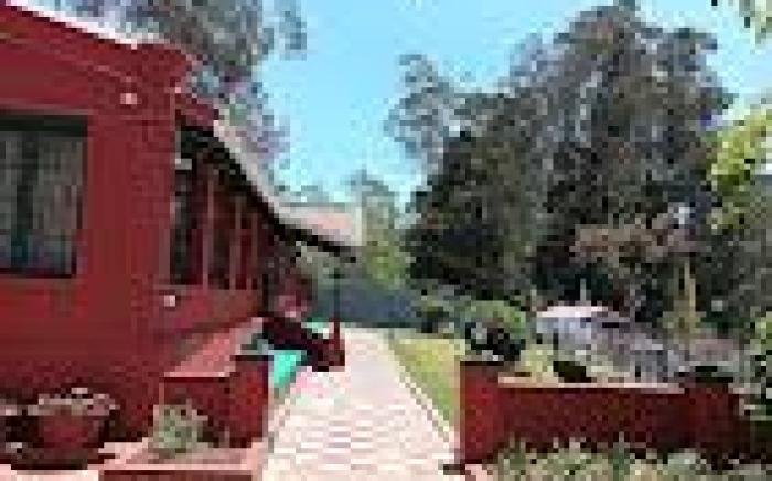 Lakefront Home Hotel