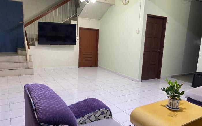 Comfortable Retreat in Megah Ria