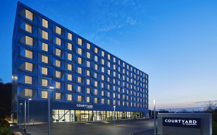 Courtyard Luton Airport