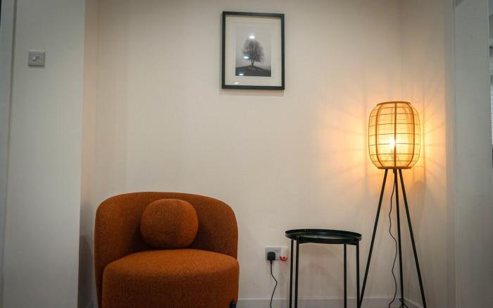 Modern 3 Bed Home, Near Etihad Stadium