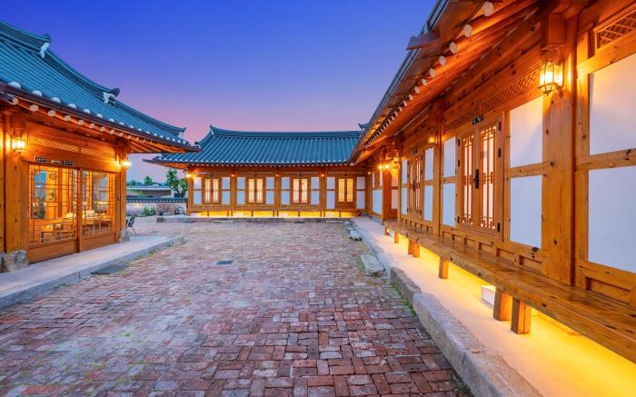 Gyeongju ipsaedalseumeunal