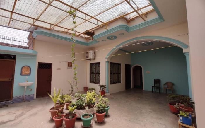 Koshila Kunj - R3 (50M away from Ram Mandir)