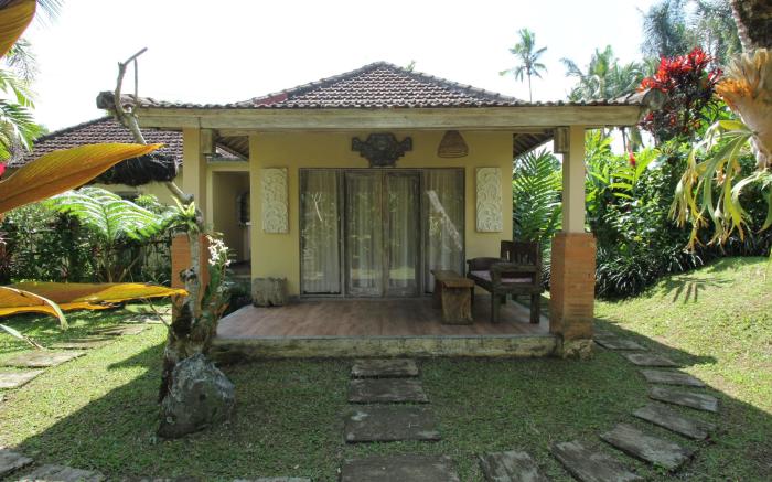 Capital O 94012 Dewa Jati House