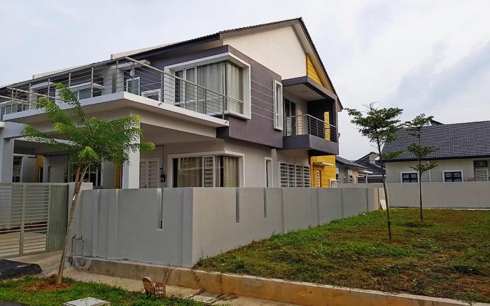 Selendang In Krubong Near Std H.Jebat, MITC, UTEM