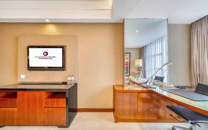 Hangzhou Haiwaihai Crown Hotel