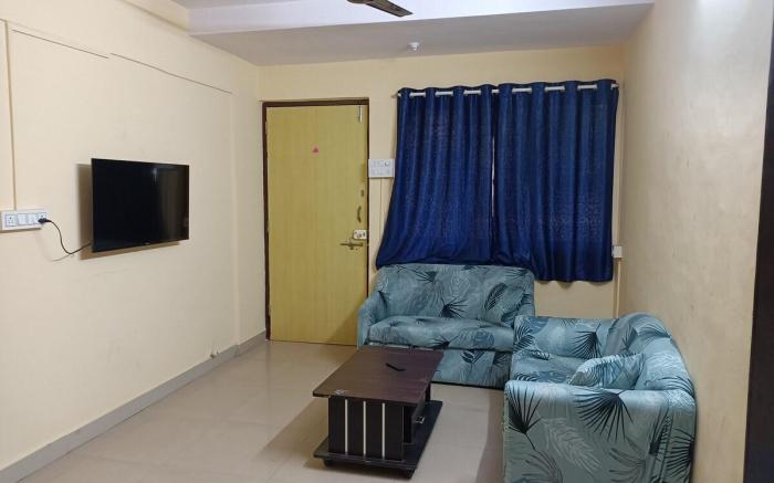 Private Room @ 4 Bhk Bungalow3, GB Road Thane West