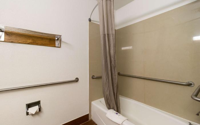 Motel 6 Davenport, IA