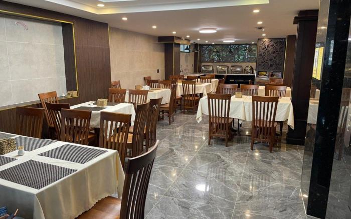 Vuong Gia Hotel