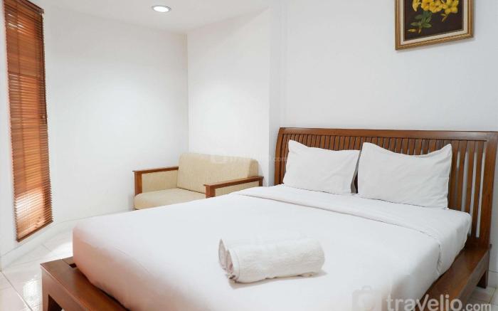 Pool View Studio Apartment Tamansari By Travelio