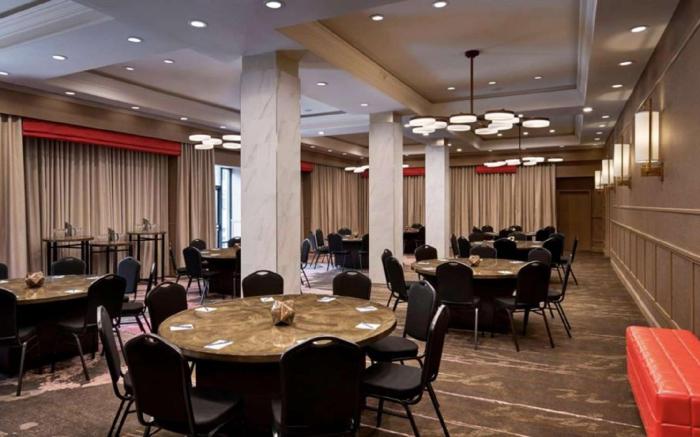 Sonesta Hotel Baltimore Inner Harbor