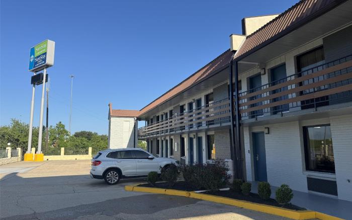 SureStay Studio by Best Western Gonzales