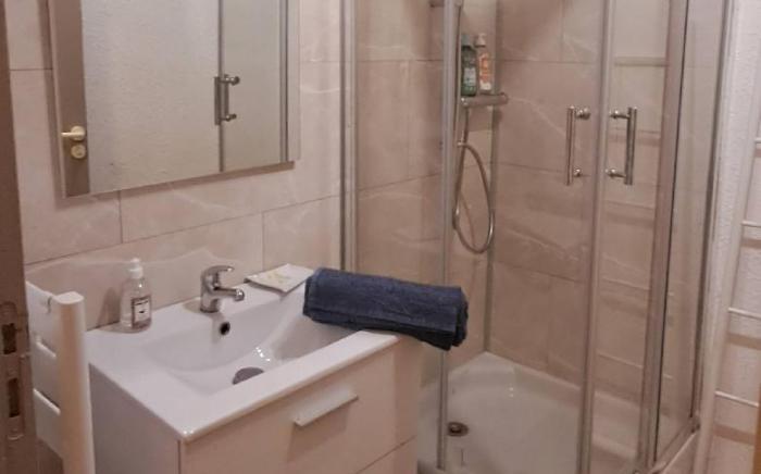 Studio Avec Balcon Et Parking En Centre-ville