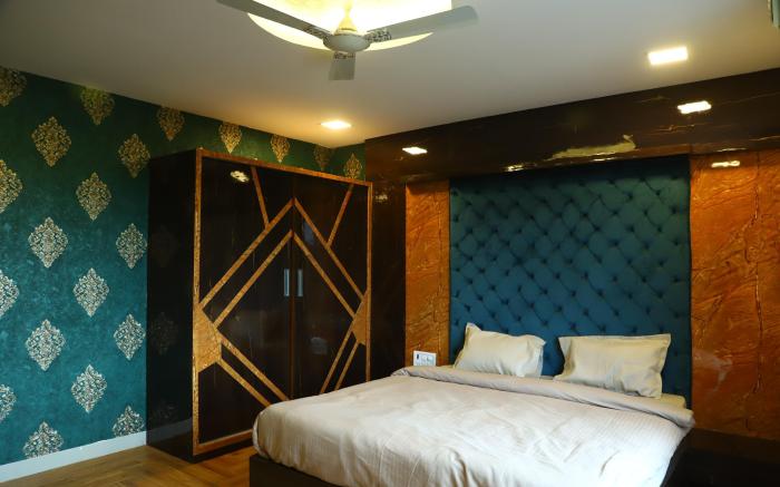 MANI HOTEL AND RESTAURANT