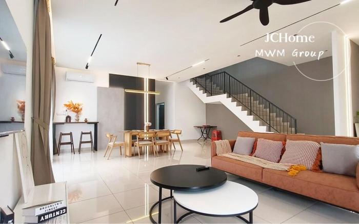 Austin GatheR Home 5min to AICCC | KTV
