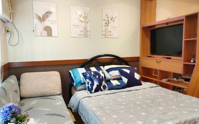 Queensize Bed Condotel near Centrio Ayala Mall