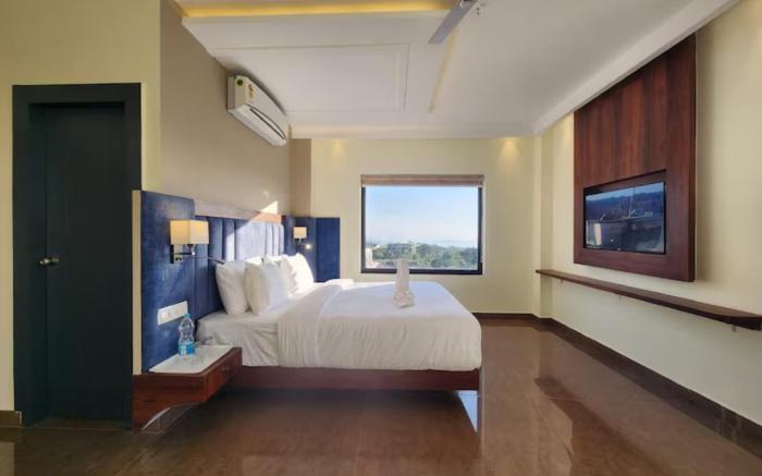 Goroomgo Aachman Riviera Resort Dharamshala