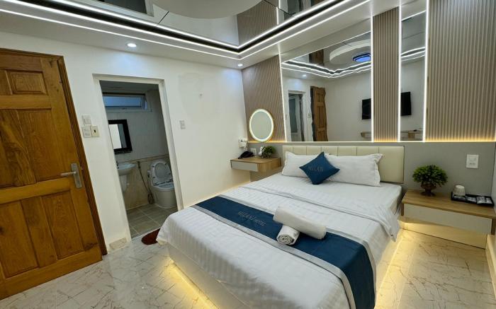 Ngoc San San Hotel