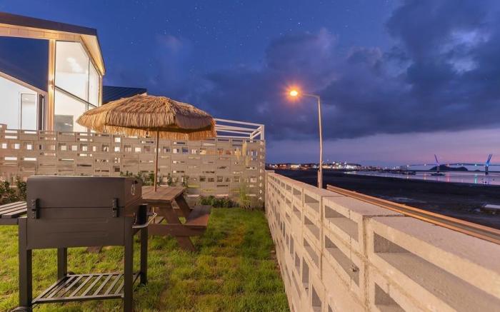 Taean Momo's Sea Pool Villa