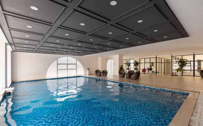OFF 33% | Spacious 4BR Apartment *pool*lake view