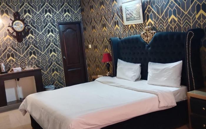 City Home Guest House F-8/3