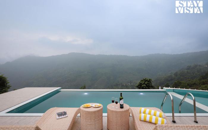 Forktail House with Swimming Pool at Kalimpong by StayVista