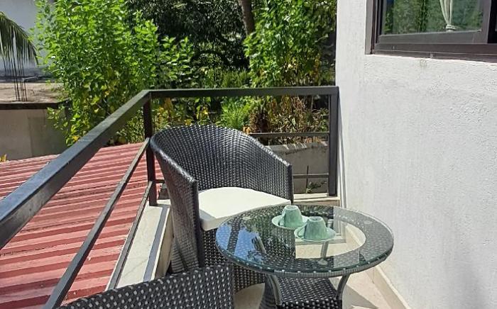 Jangala BagaBeach, French Touch, close to the beach, tropical garden