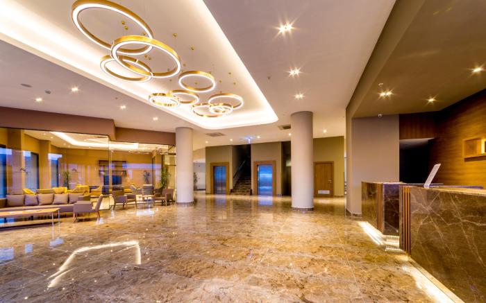 ADA JULIAN HOTEL