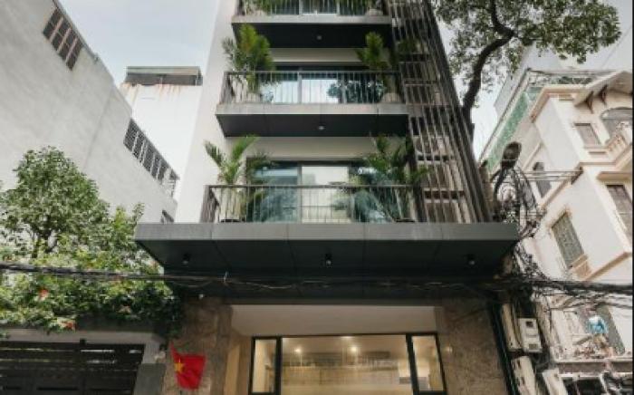 Lux Ngọc Khánh Lake Studio