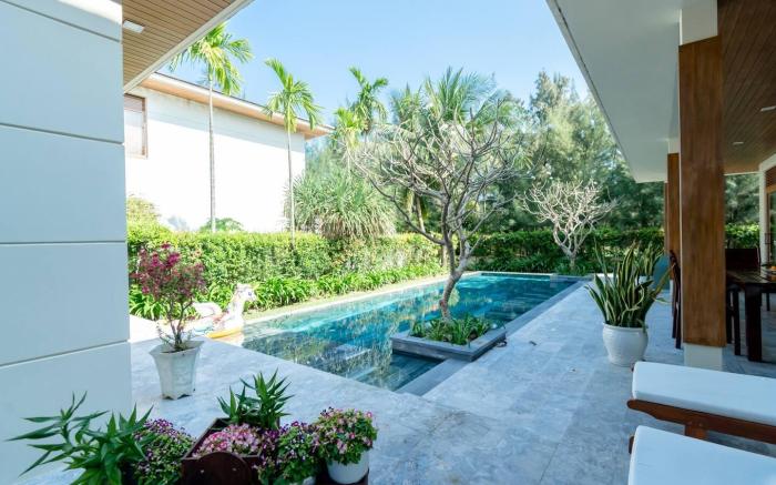 THE OCEAN ESTATES