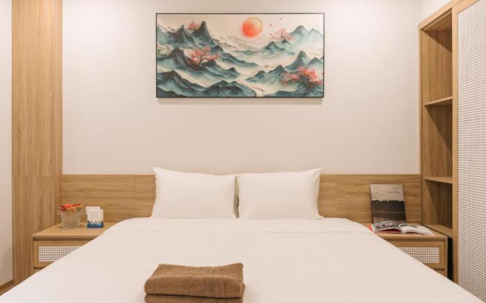 Lux Japan Town Studio