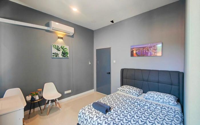 Barnett Georgetown Near Island Hospital (Room 8)