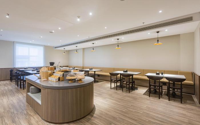 Hanting Hotel Nanchang Qifeng Road Metro Station